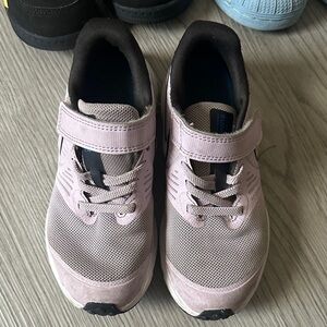 Nike Kids light purple sneakers